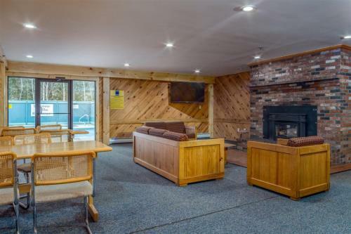 Slopeside: Brookside I B-406