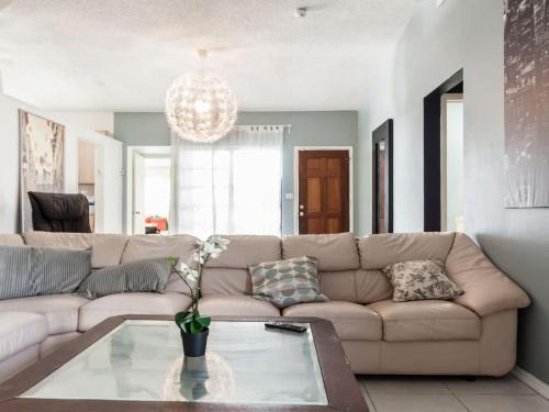 North Miami Six-bedroom House