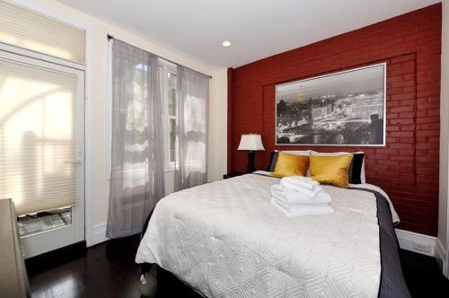2 Bedroom Murray Hill Apartment