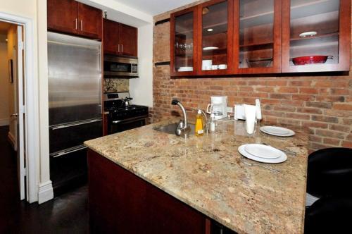2 Bedroom Murray Hill Apartment