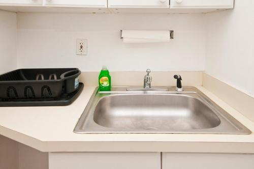 329 East Apartment #232480 Apts