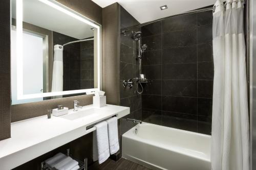 AC Hotel By Marriott New York Times Square