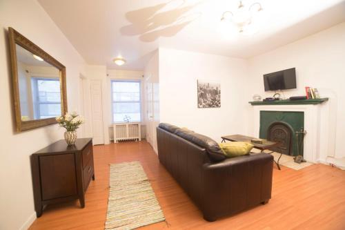 Central Two Bedroom Apartment In Times Square