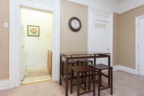 Central Two Bedroom Apartment In Times Square