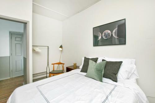 Central Two Bedroom Apartment In Times Square