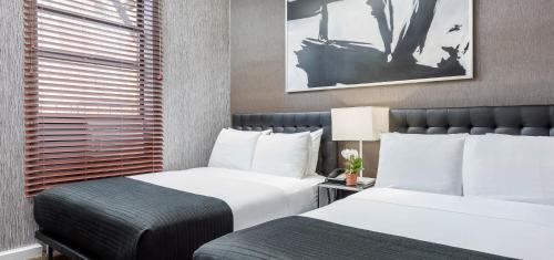Park West Hotel