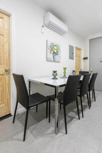 Prime West Village Vacation Apartment