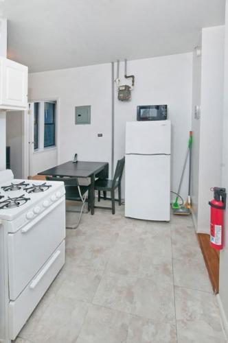 335 East Apartment #232444 Apts