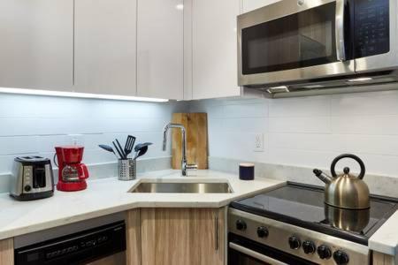 Spacious Apartment By Penn Station