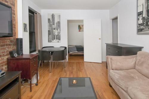 339 East Apartment #232483 Apts