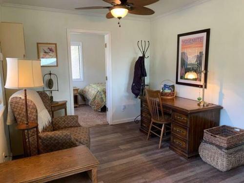 Apartamento Hillside Cottage Retreat