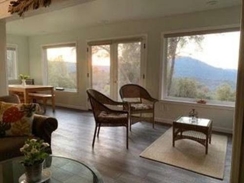 Apartamento Hillside Cottage Retreat