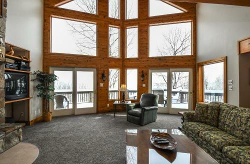 American Dream Five-bedroom Holiday Home
