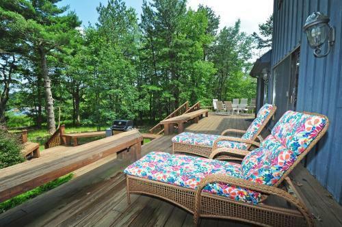 Sunrise Four-bedroom Holiday Home