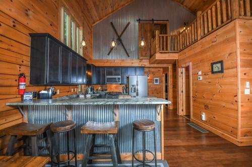 Lakestar Chalet Five-bedroom Holiday Home