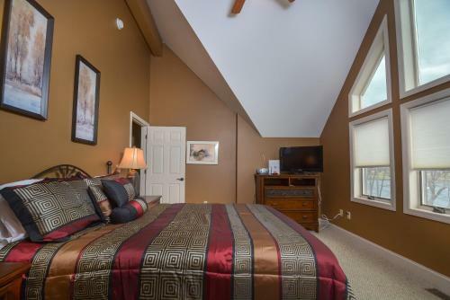 Strawberry Fields Three-bedroom Holiday Home