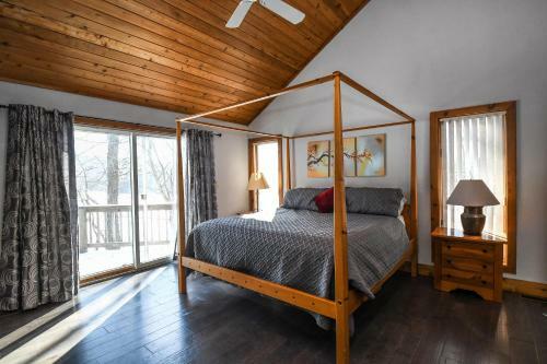 Solar Delight Five-bedroom Holiday Home