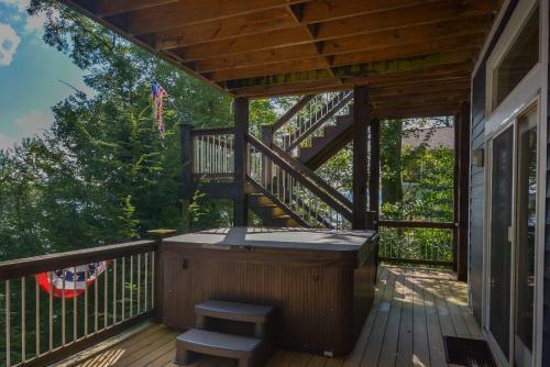 Jewel In Paradise Five-bedroom Holiday Home