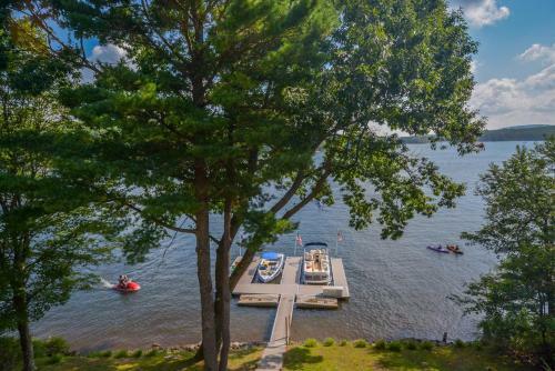 Jewel In Paradise Five-bedroom Holiday Home