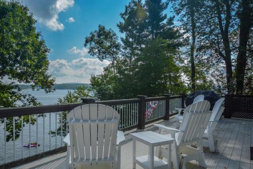 Jewel In Paradise Five-bedroom Holiday Home