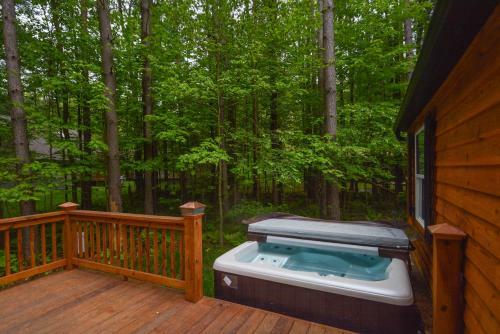 Knotty Pines Three-bedroom Holiday Home
