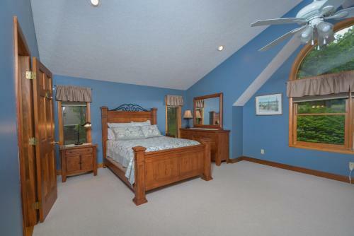 Schmidt Lodge Three-bedroom Holiday Home