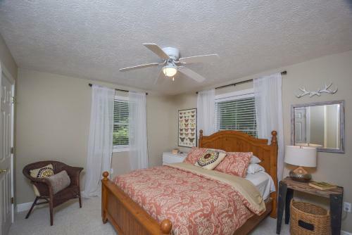 Heavenly Grove Five-bedroom Holiday Home