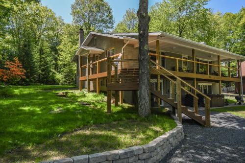 Fish Inn Four-bedroom Holiday Home
