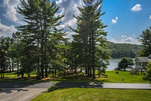Take-a-break Three-bedroom Holiday Home