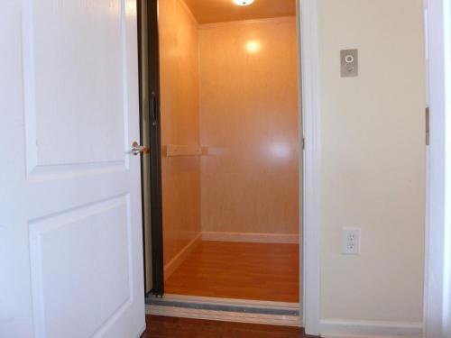 Oc822 Wesley Ave-2