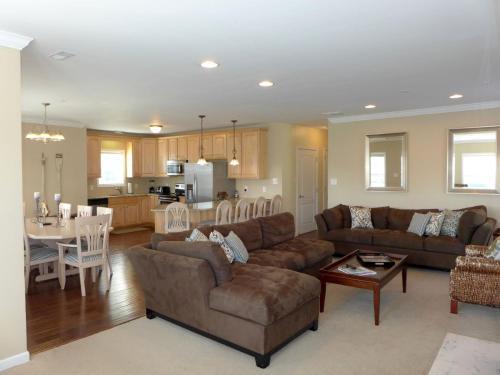 Oc822 Wesley Ave-2