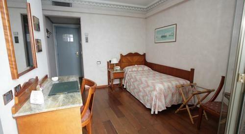 Hotel Parigi