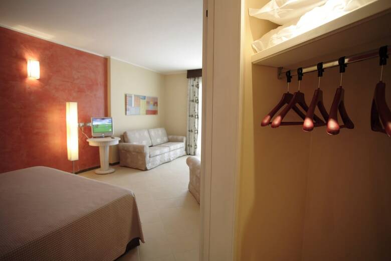 Janus Hotel
