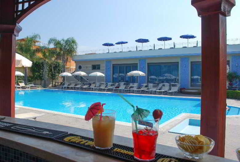 Hotel Premi�re