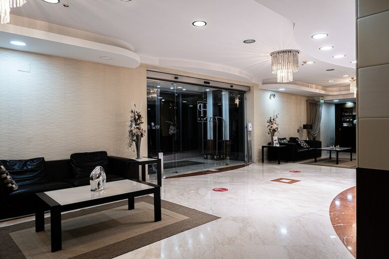 Hotel Premi�re