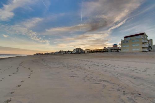 Surfside East