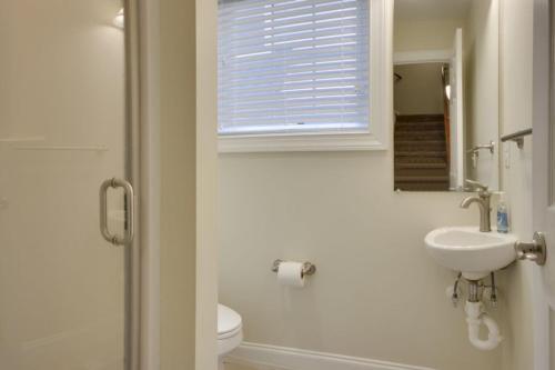 1602 Sunburst 110 Home
