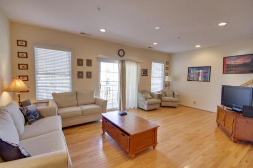 Boards Edge 103 Townhouse