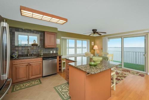 Thunder Island A-19 Home