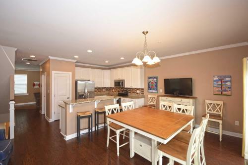Broad Marsh 109 E Townhouse