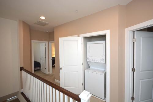 Broad Marsh 109 E Townhouse