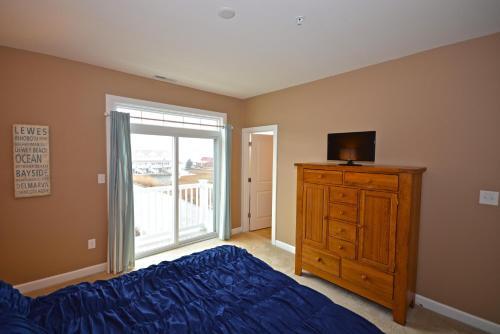 Broad Marsh 109 E Townhouse