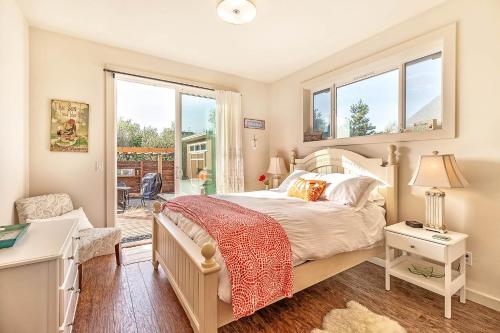 Sandy Toes Cottage