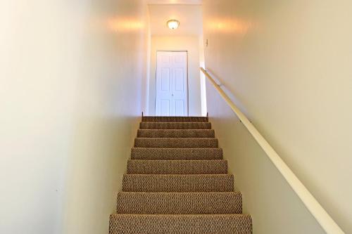 Top Town Condo At Maris Stella