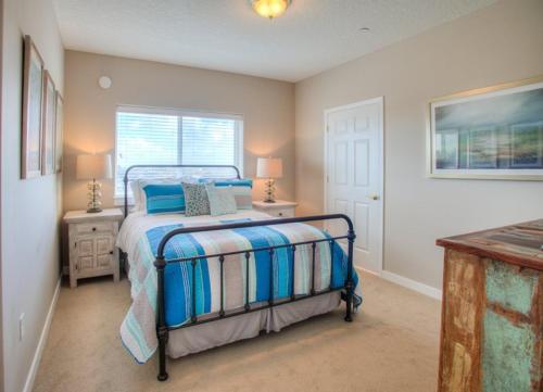 409 Vista Del Mar