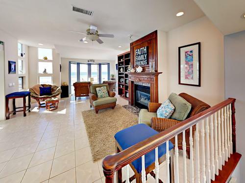 918 N The Strand Home
