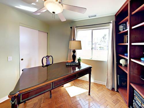 918 N The Strand Home