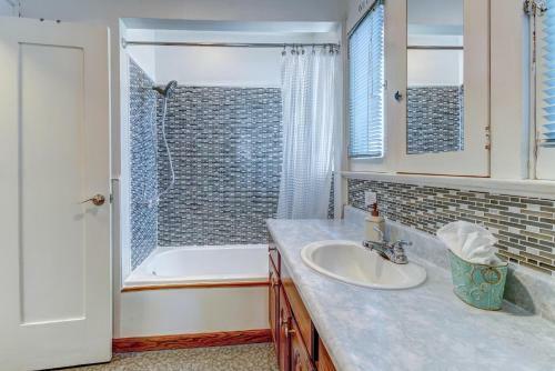 Oceanside Beach Bungalow