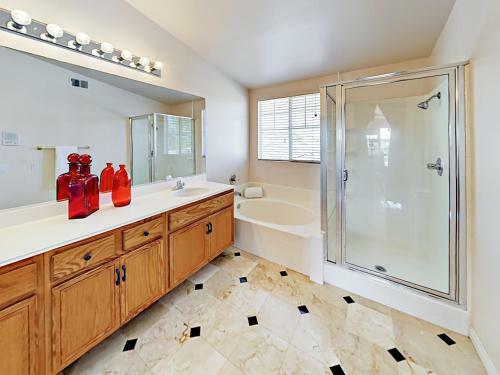 5262 Palmera Dr Home