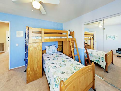 5262 Palmera Dr Home